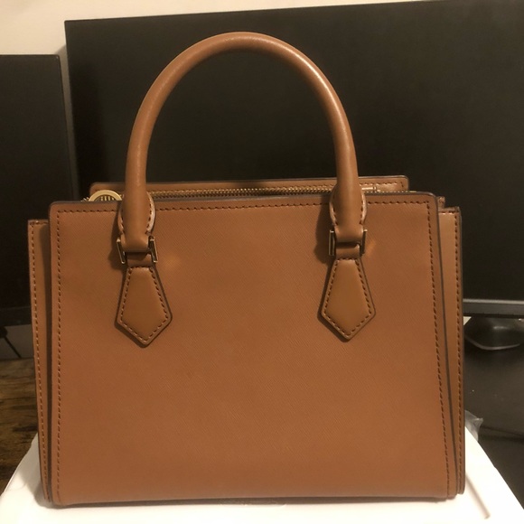 MK Charlotte Small Saffiano Leather 2-in-1 Tote Bag with matching wallet - Picture 4 of 7